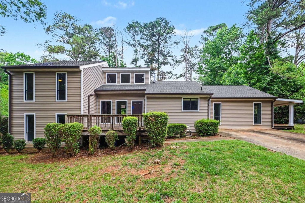 Photo of 6742 Oakland Drive, Douglasville, GA 30135 (MLS # 10804919)