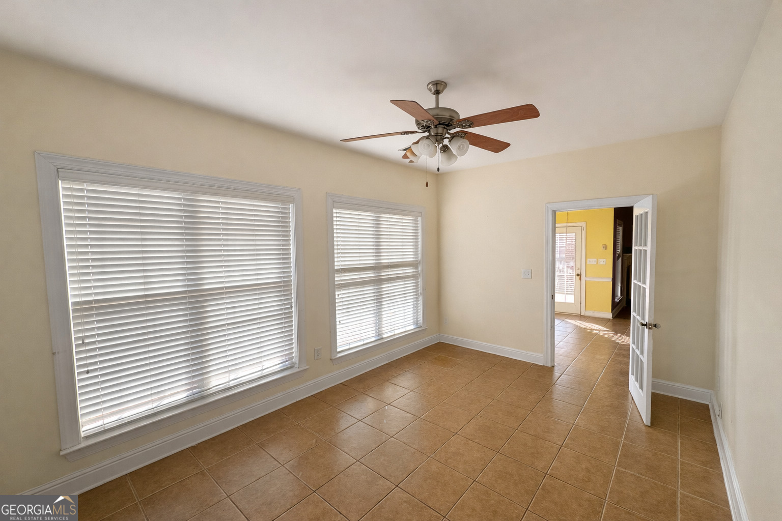 104 Flora CIR