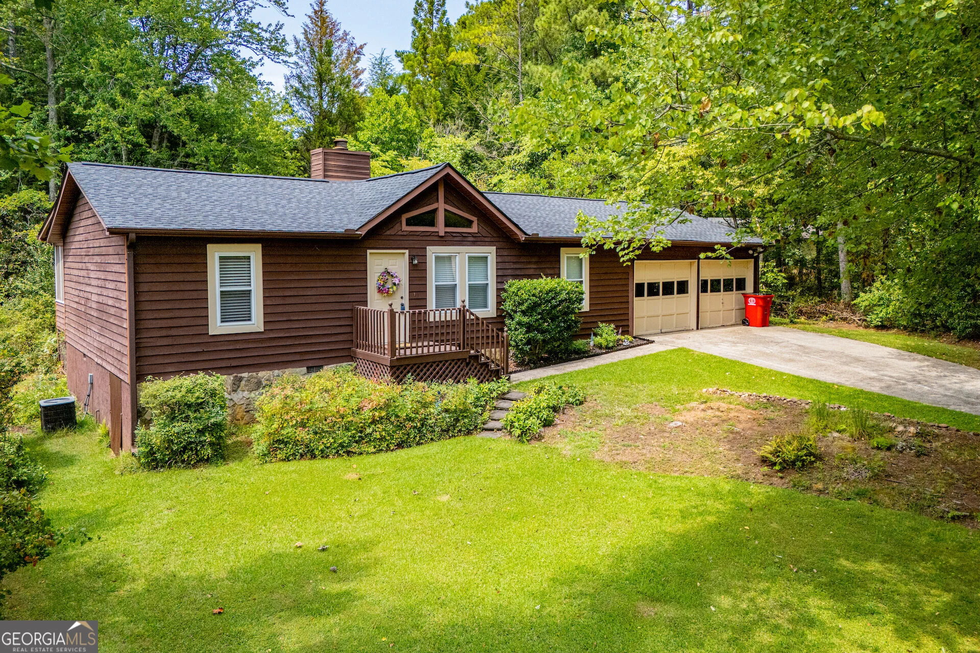 1385 Lakeview Parkway