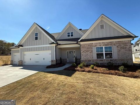 2687887254 Hoschton GA One Story Homes