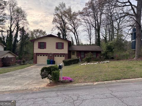 618 ROCKBOROUGH DR Stone mountain GA 30083