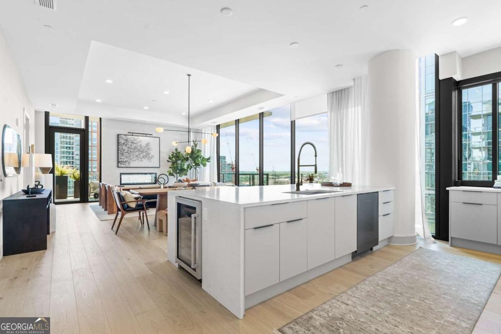 Photo of 40 12th Street NE #1906, Atlanta, GA 30309 (MLS # 10679901)