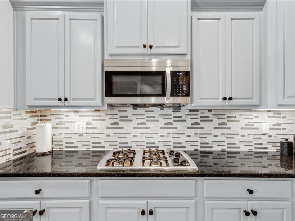 Roswell, Georgia 30076, United States, 4 Bedrooms Bedrooms, ,4 BathroomsBathrooms,Residential,Active,223435