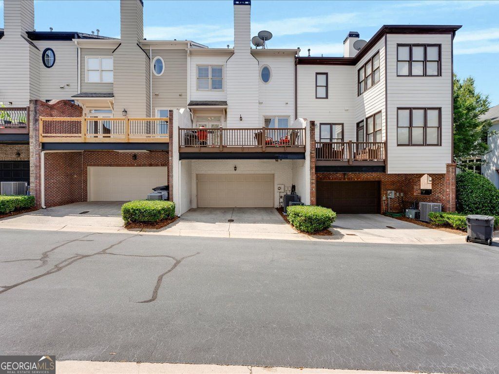 Roswell, Georgia 30076, United States, 4 Bedrooms Bedrooms, ,4 BathroomsBathrooms,Residential,Active,223435