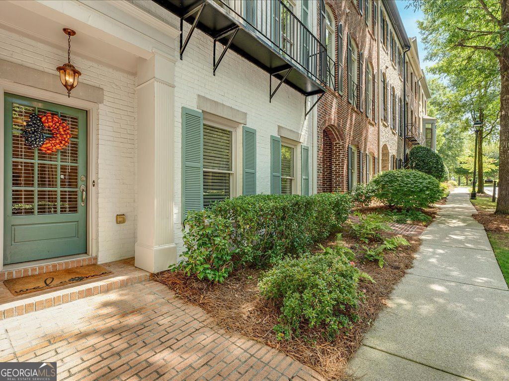 Roswell, Georgia 30076, United States, 4 Bedrooms Bedrooms, ,4 BathroomsBathrooms,Residential,Active,223435