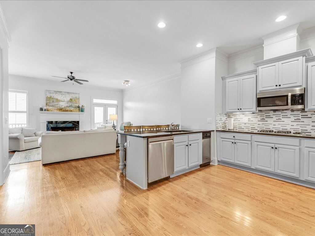 Roswell, Georgia 30076, United States, 4 Bedrooms Bedrooms, ,4 BathroomsBathrooms,Residential,Active,223435