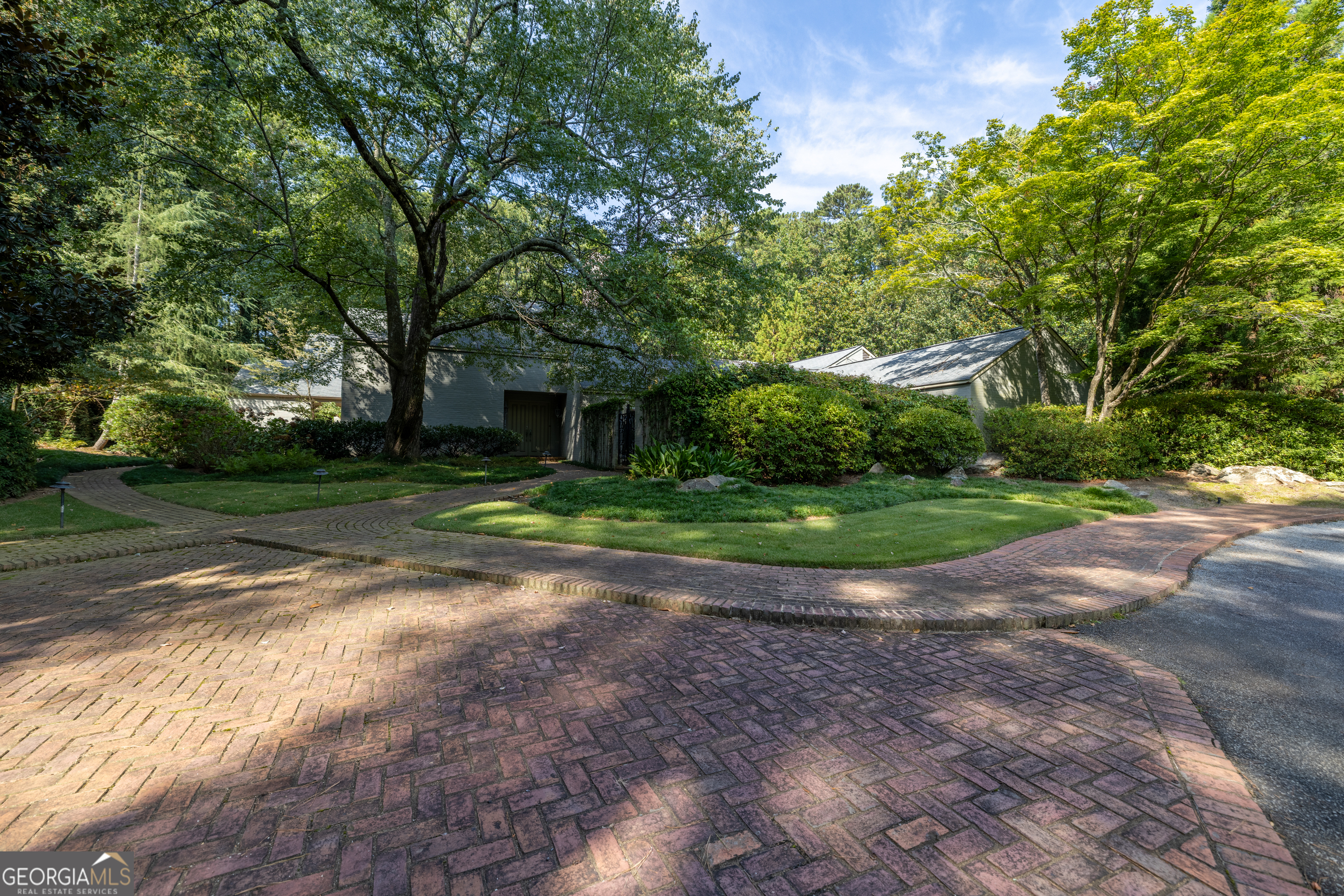 6150 Riverwood DR
