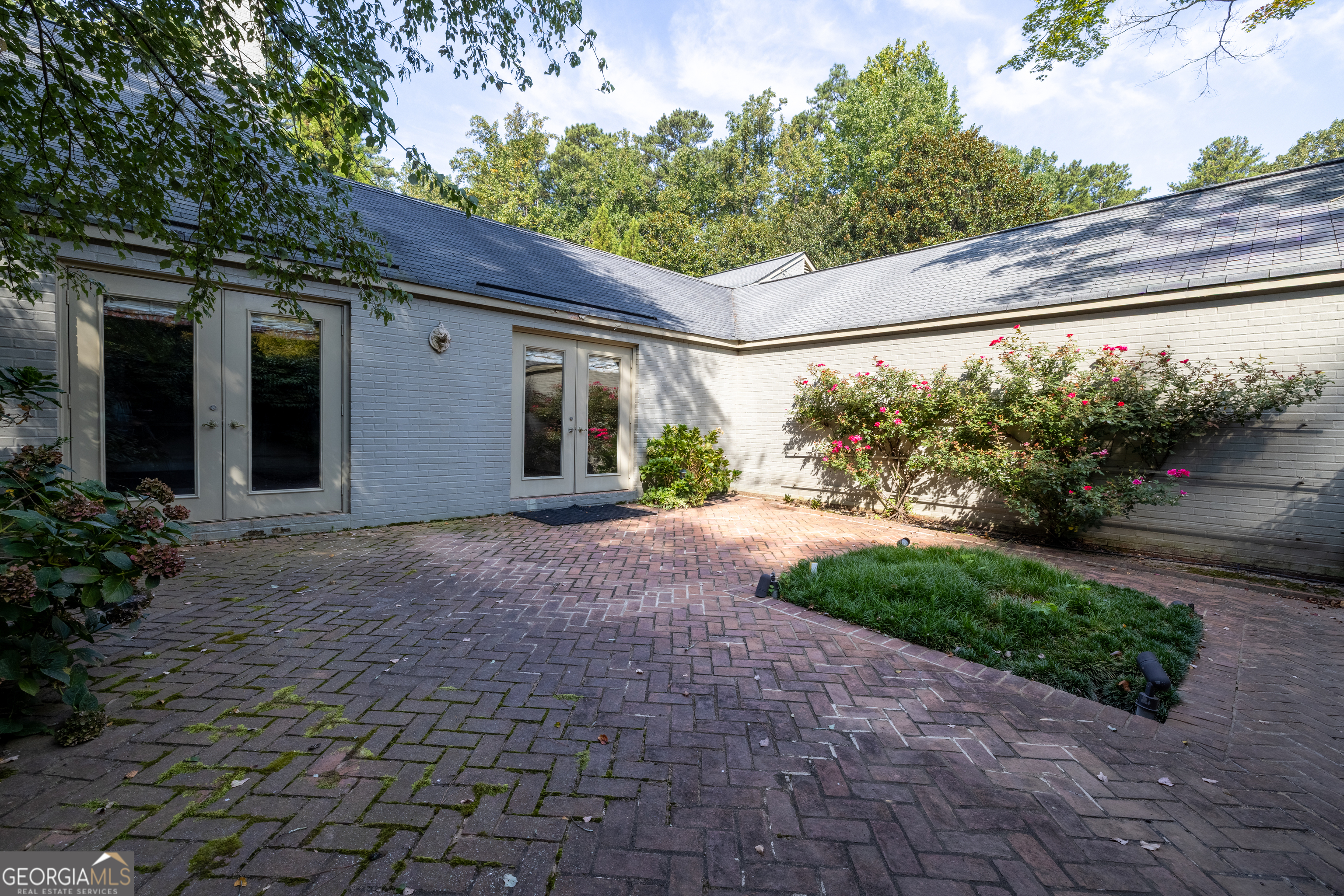 6150 Riverwood DR
