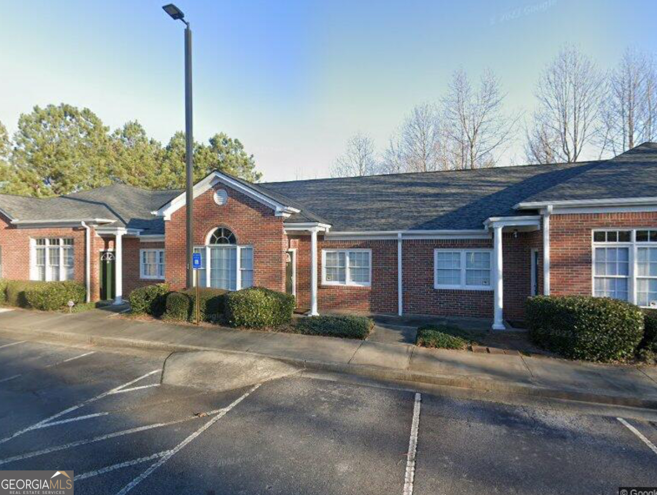 Office for lease! Great location!!! Upgraded office space for lease in a prime Suwanee location near I-85 and Lawrenceville-Suwanee Rd! Unit C features 5 private offices, a welcoming reception area, modern restroom, brand new laminate flooring, fresh paint, high ceilings, and large windows for great natural light. The complex offers plenty of parking and is surrounded by restaurants, shops, banks, and hotels-making it the perfect spot for your growing business.Also Unit D available for lease with common walls and can be join together.Condo fees, water, sewer, sanitation service, utilities pays be tenant. Don't miss this opportunity-schedule a tour today!