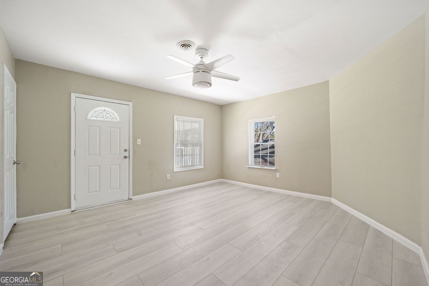 Atlanta, Georgia 30315, United States, 3 Bedrooms Bedrooms, ,3 BathroomsBathrooms,Residential,Active,122028