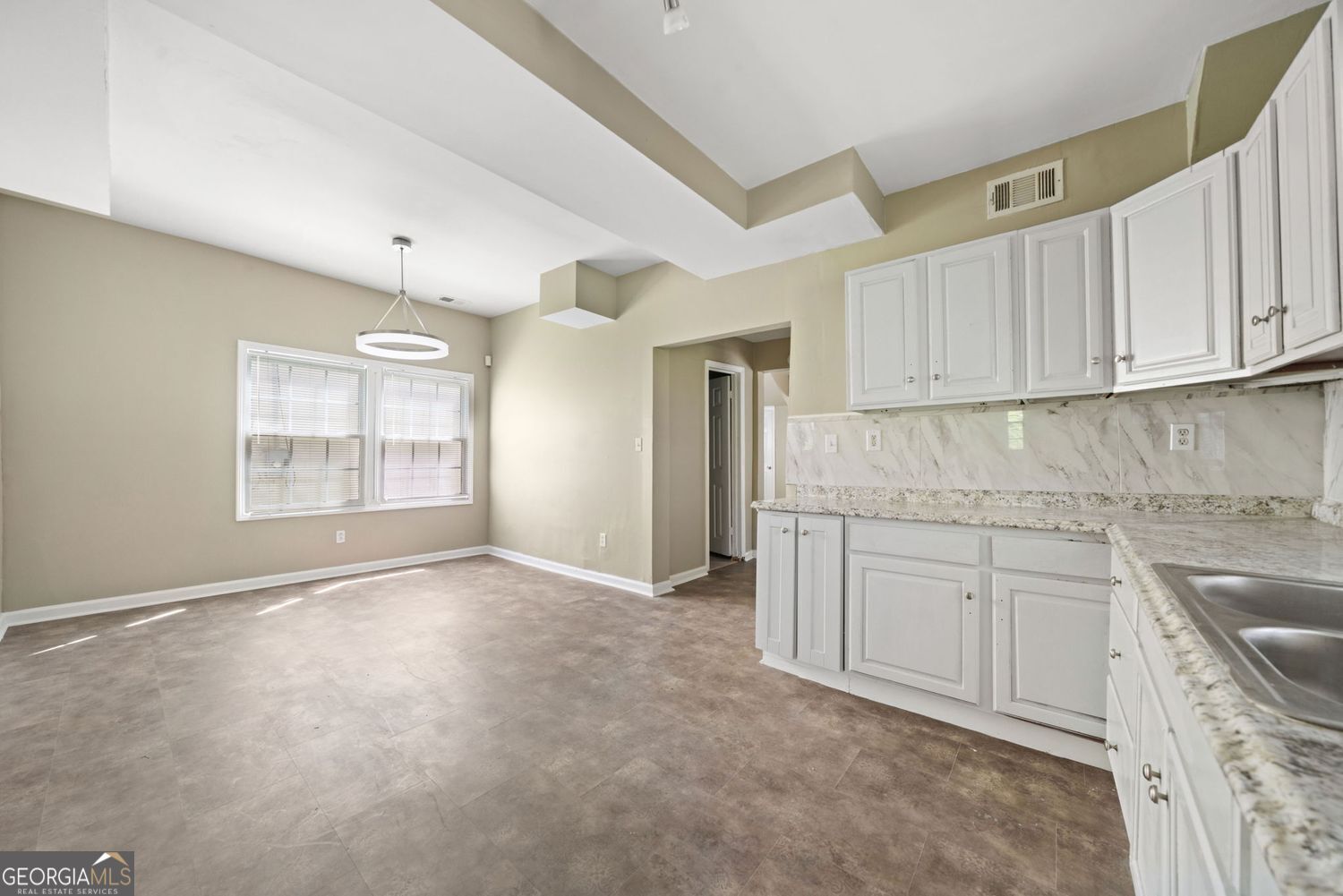 Atlanta, Georgia 30315, United States, 3 Bedrooms Bedrooms, ,3 BathroomsBathrooms,Residential,Active,122028