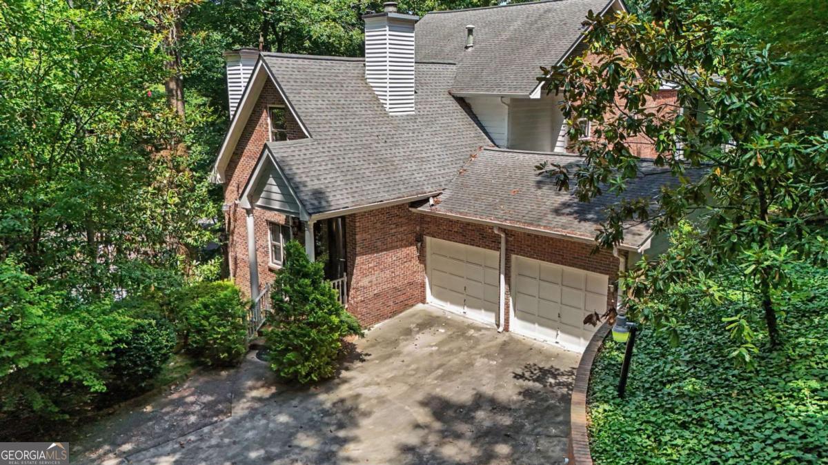 6415 River Chase CIR