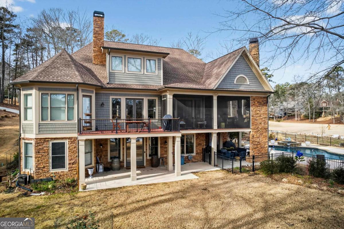 1060 Turnberry CIR