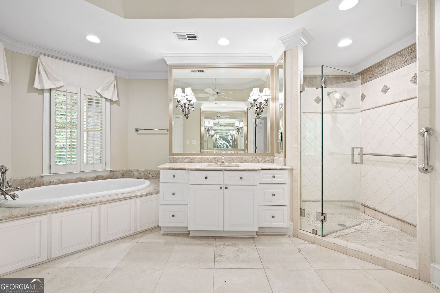 Sandy Springs, Georgia 30350, United States, 4 Bedrooms Bedrooms, ,6 BathroomsBathrooms,Residential,Active,138251