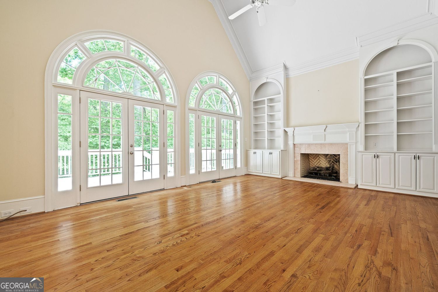 Sandy Springs, Georgia 30350, United States, 4 Bedrooms Bedrooms, ,6 BathroomsBathrooms,Residential,Active,138251