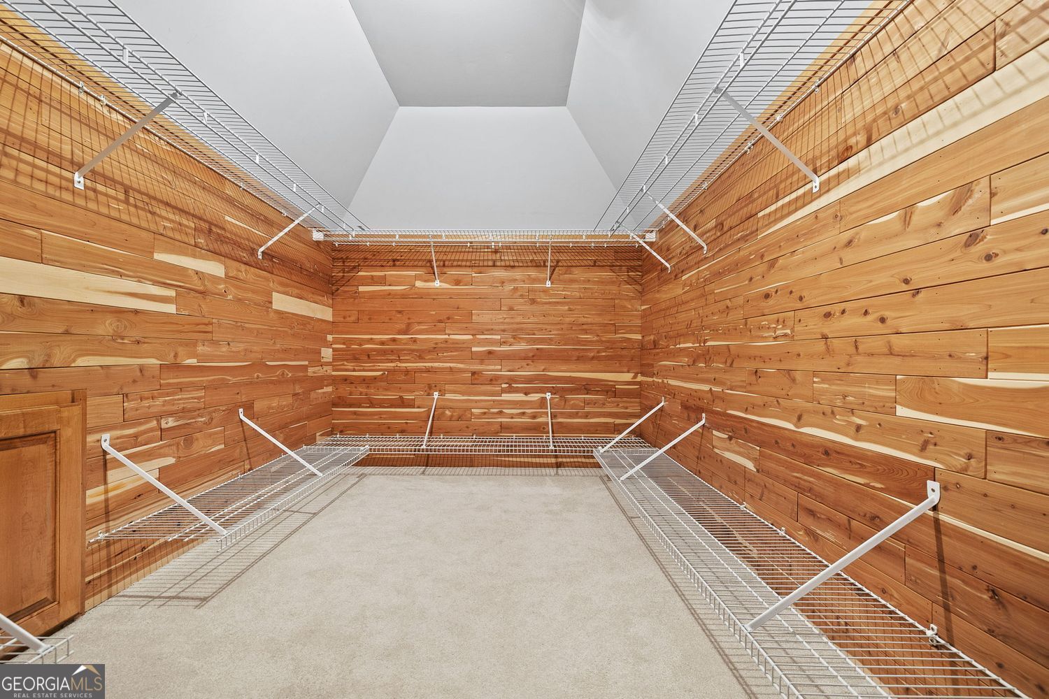 Sandy Springs, Georgia 30350, United States, 4 Bedrooms Bedrooms, ,6 BathroomsBathrooms,Residential,Active,138251