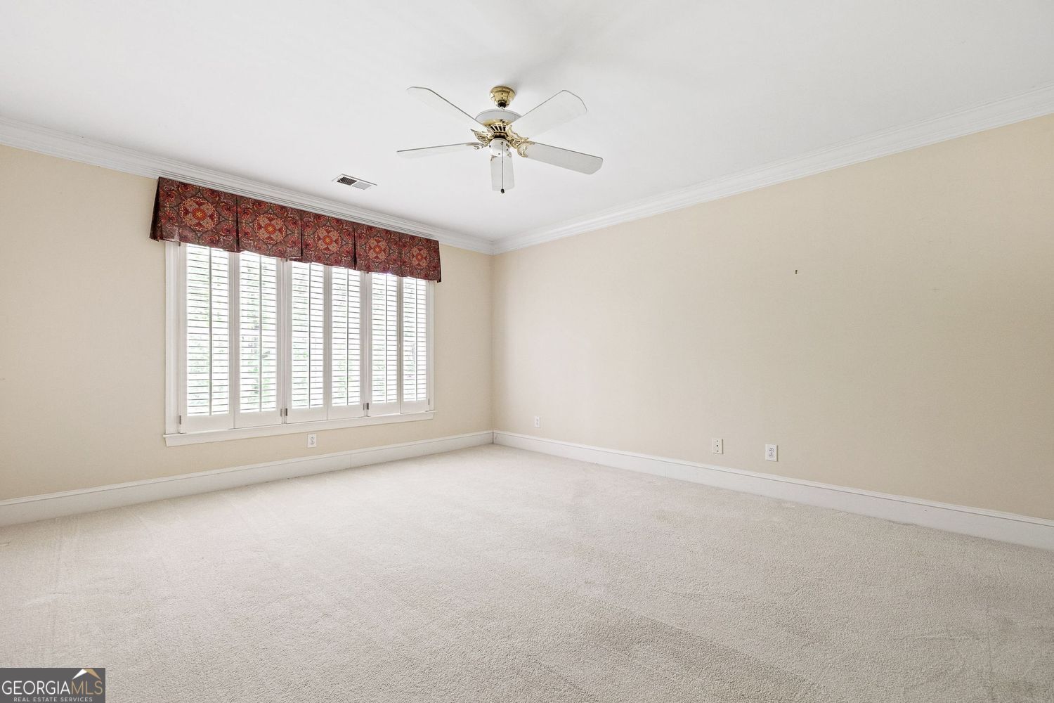 Sandy Springs, Georgia 30350, United States, 4 Bedrooms Bedrooms, ,6 BathroomsBathrooms,Residential,Active,138251