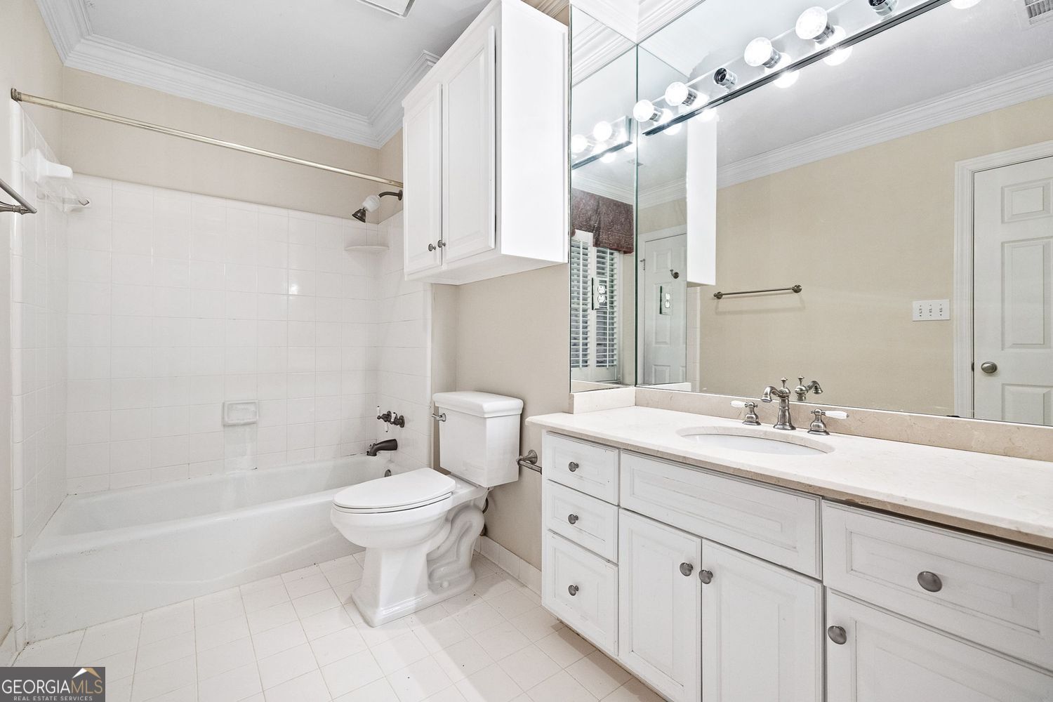 Sandy Springs, Georgia 30350, United States, 4 Bedrooms Bedrooms, ,6 BathroomsBathrooms,Residential,Active,138251