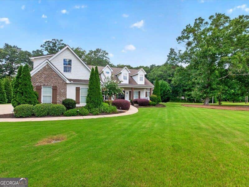 Photo of 38 Mattox Road, Newnan, GA 30263 (MLS # 10821227)