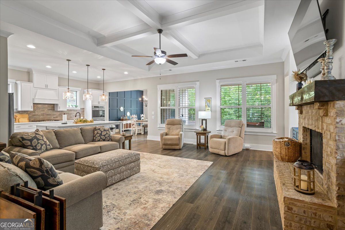 5891 Woodland Park CT