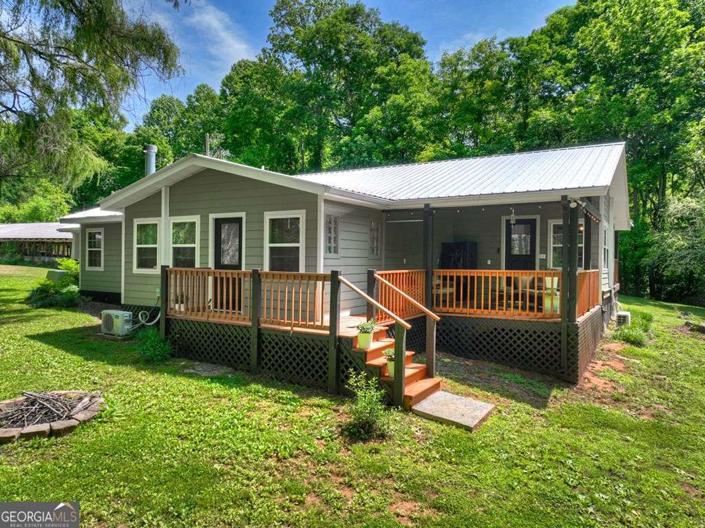 93 Collins Nursery LN