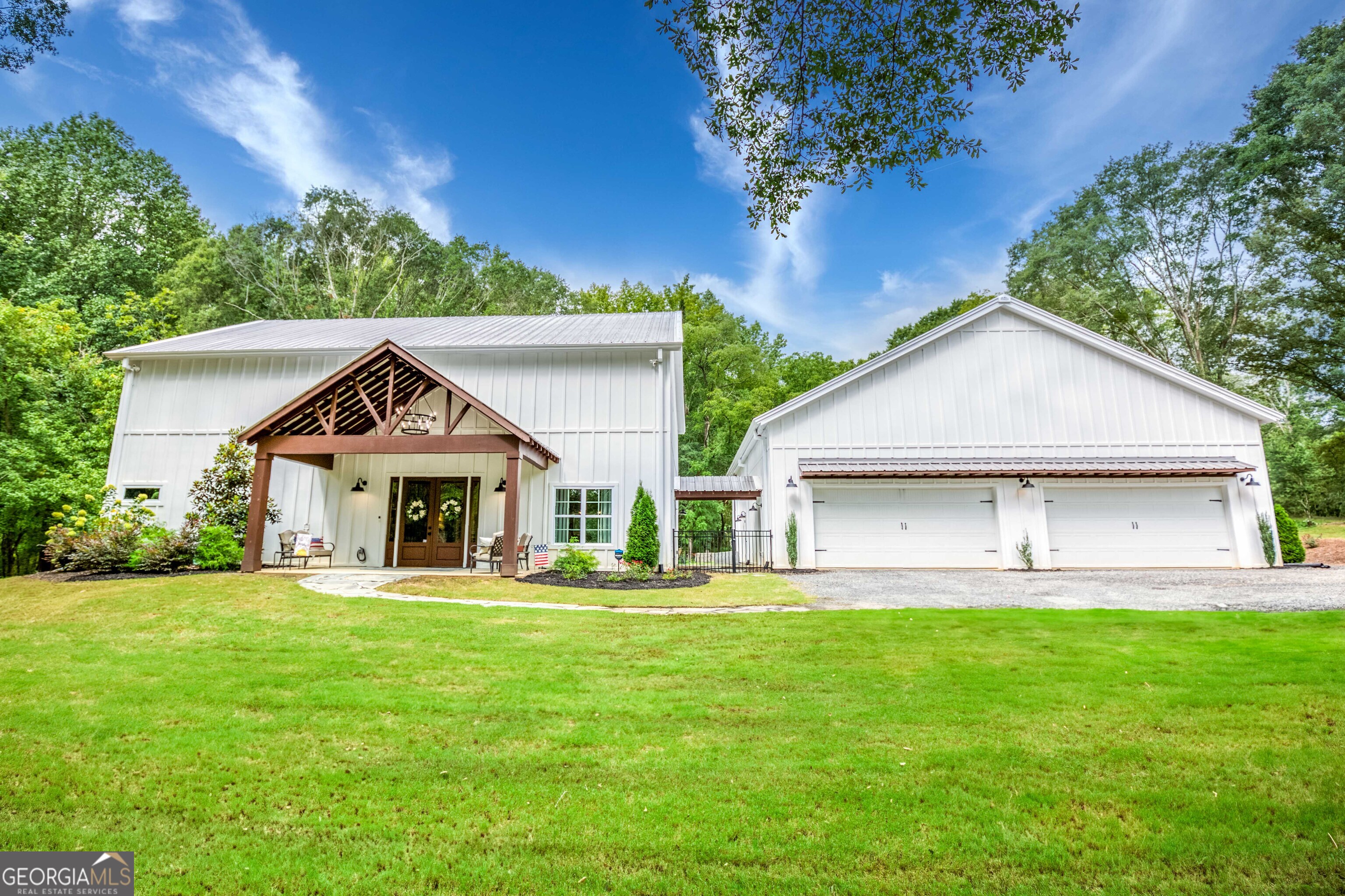 1471 Sikes RD