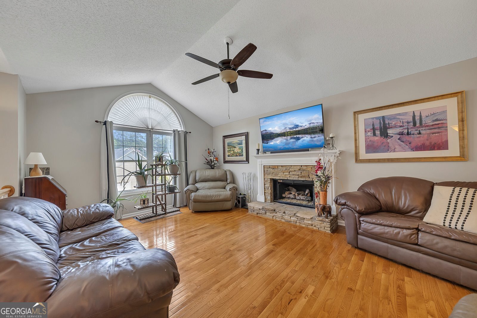 503 Silver Maple LN