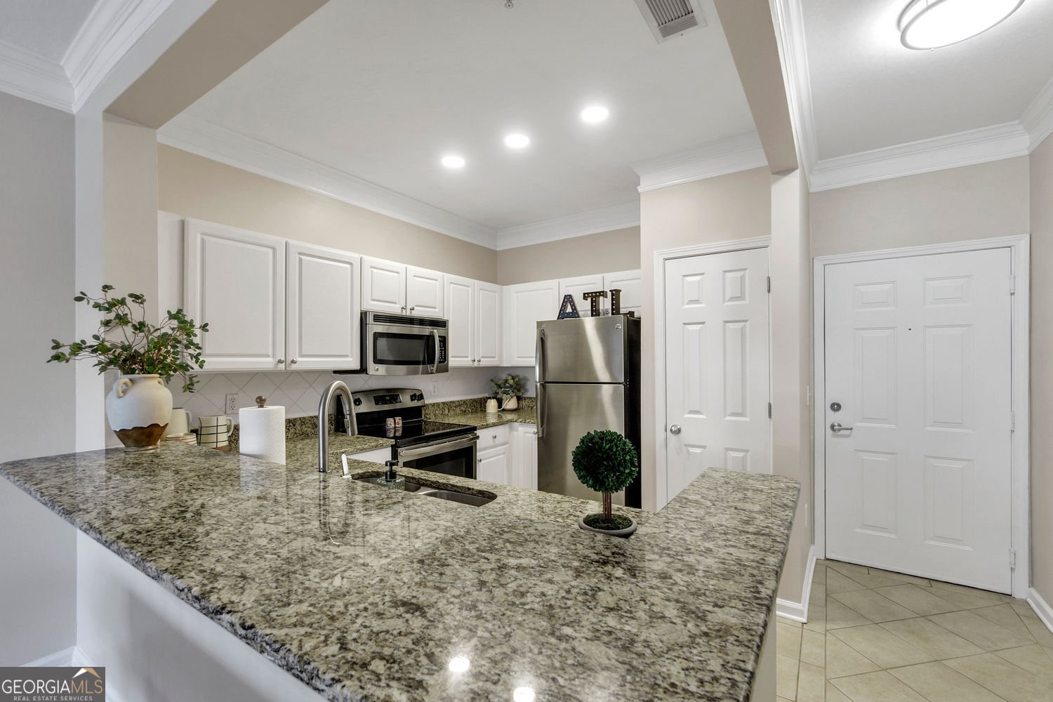 1850 Cotillion DR 2118