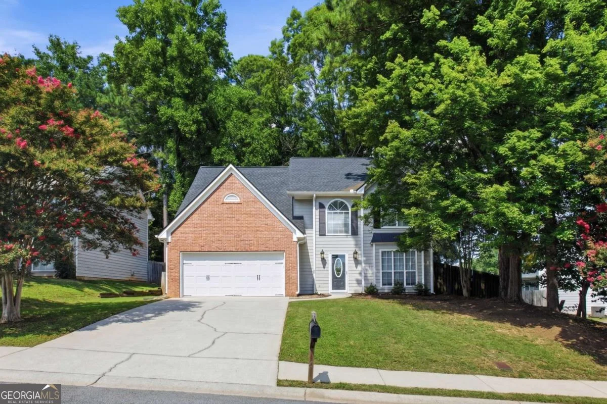 640 Suwanee Lakes Circle