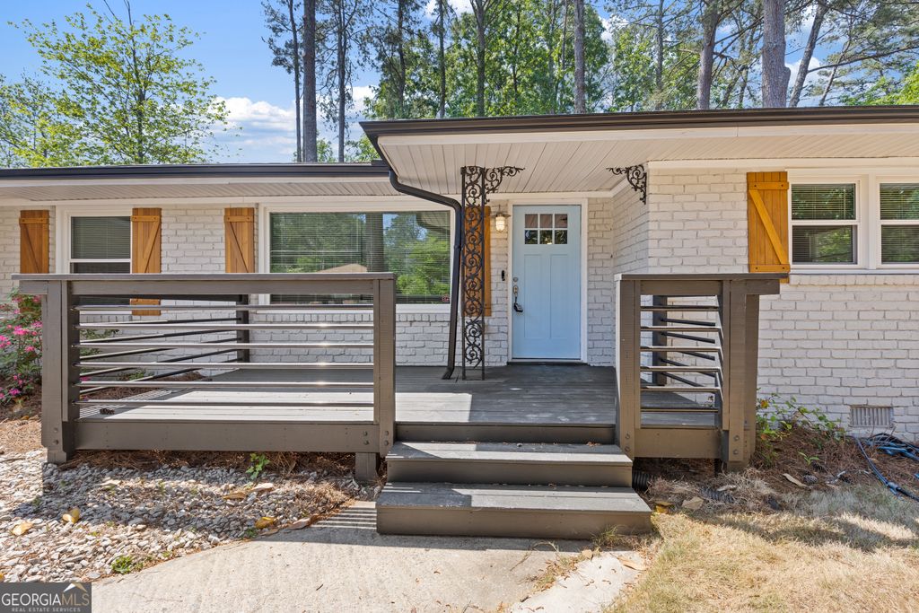 Photo of 3331 Casa Linda Drive, Decatur, GA 30032 (MLS # 10739762)