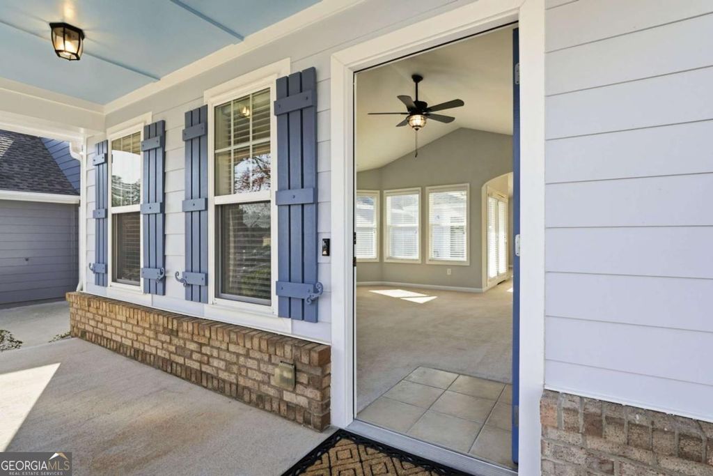 Photo of 502 Arden Close, Woodstock, GA 30188 (MLS # 10720394)