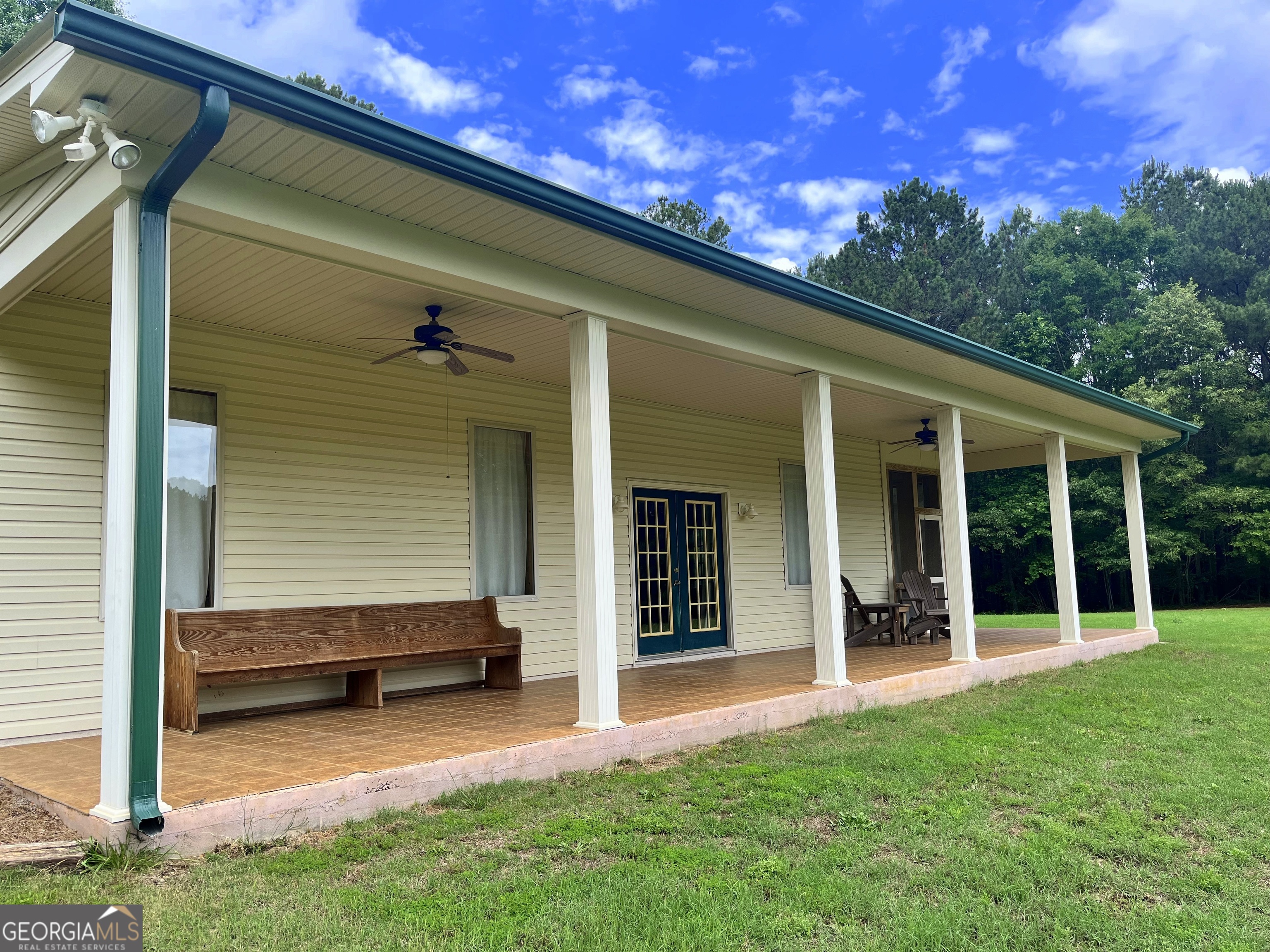 1388 Brown Brothers RD