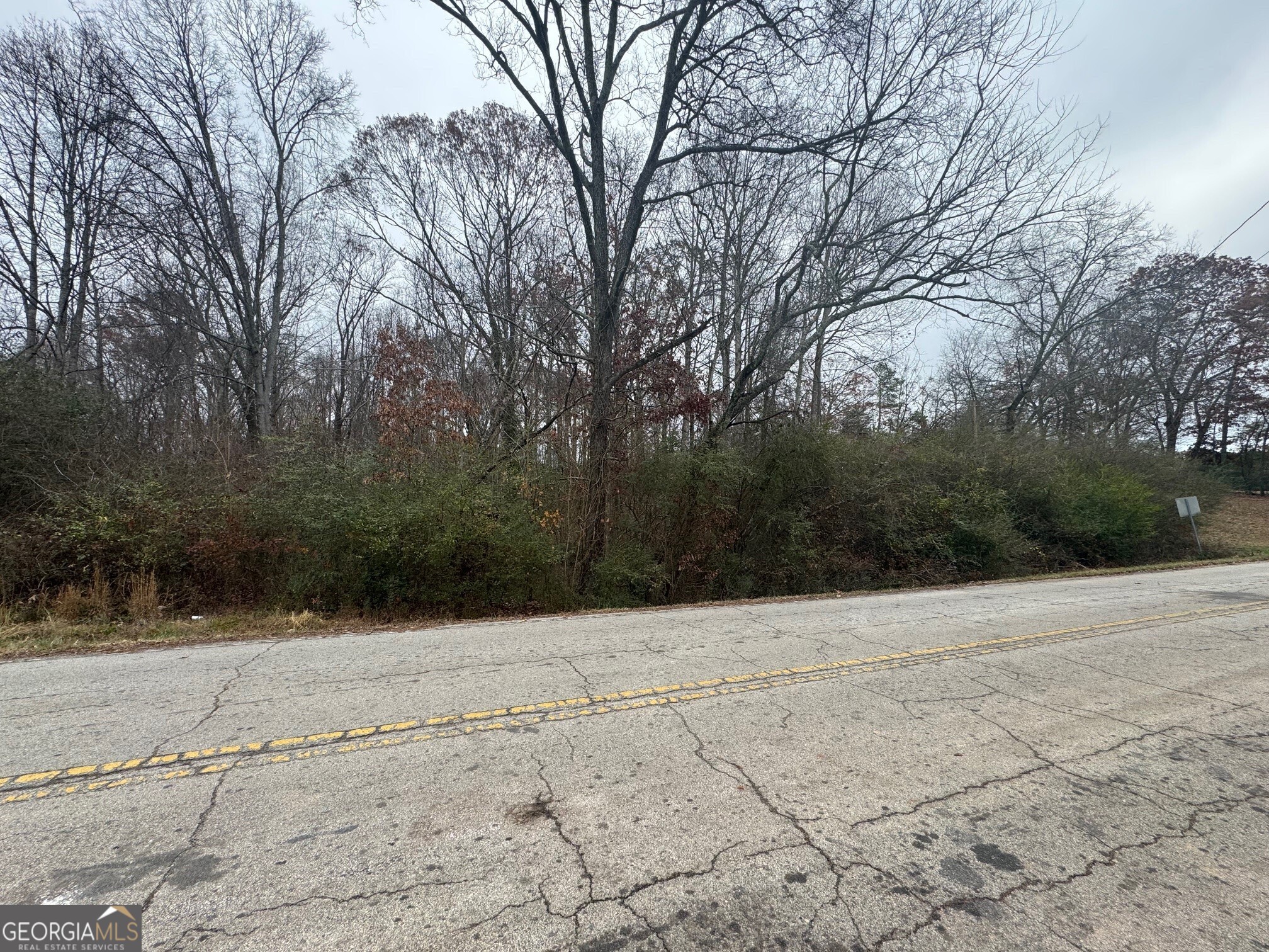 List price of $335,000. 1 +/- Undeveloped land, Holiday Rd., zoned C-2 and has 171 +/-feet of road frontage. In the highly sought after City of Buford. The property is also located near Lanier Islands, historic Buford, I-985 and the Mall of Georgia making this an incredible location for your next business.