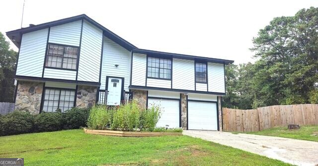 3695 Winterberry LN