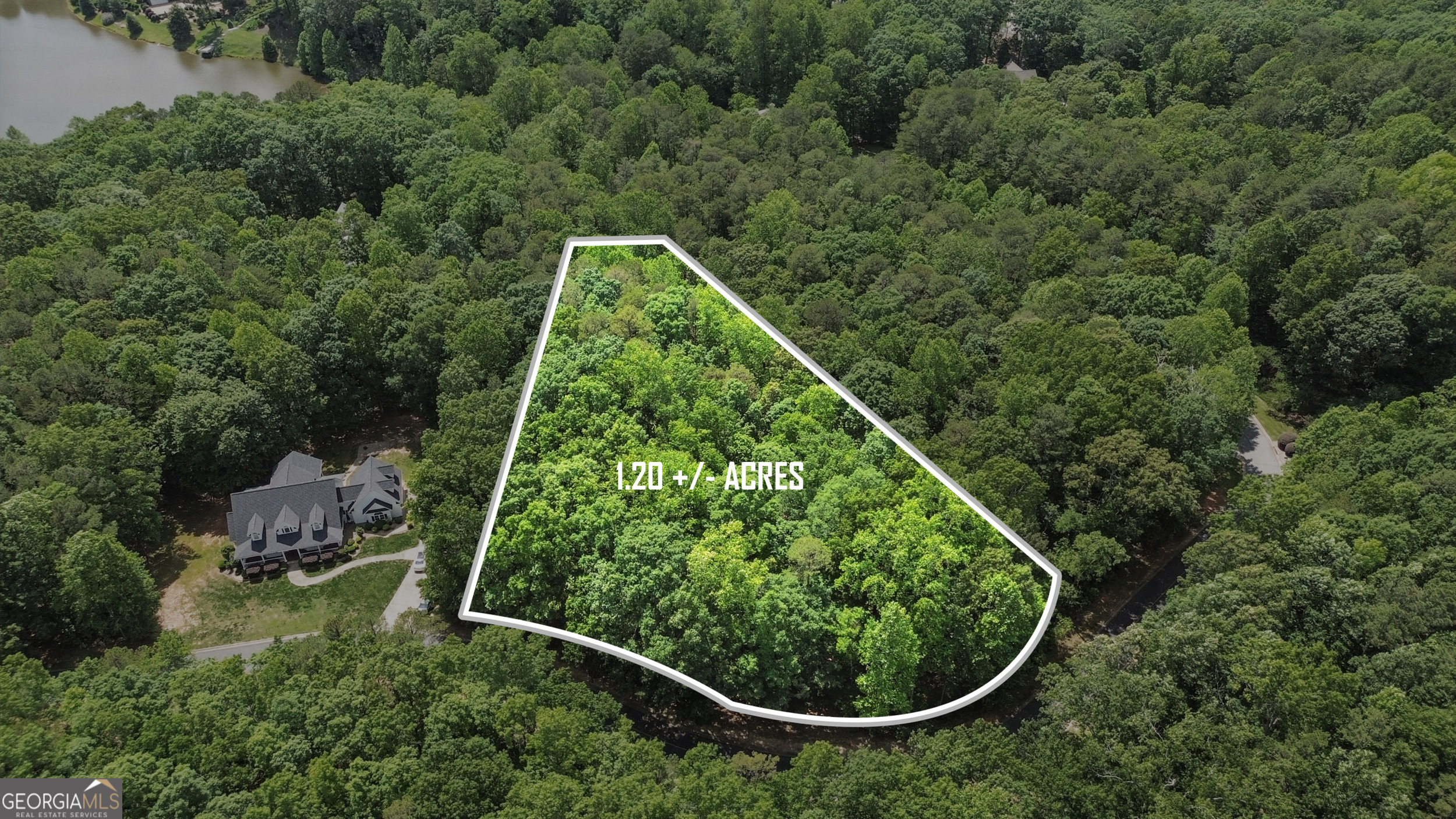 Bring your plans & build your dream home! The Orchard - a premier golf course community offers community lakes, abundant mountain views, apple orchard, and driving range. A variety of memberships offer access to clubhouse, pool, tennis, pickle ball, and stunning 18 hole golf course. Located in beautiful Northeast Georgia, The Orchard is about 1.5 hours from Atlanta and an hour from Highlands, NC.