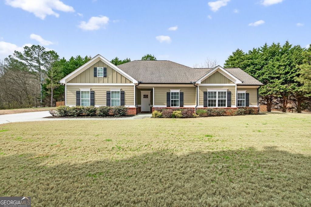 Photo of 3930 McCullers Road, Loganville, GA 30052 (MLS # 10696206)