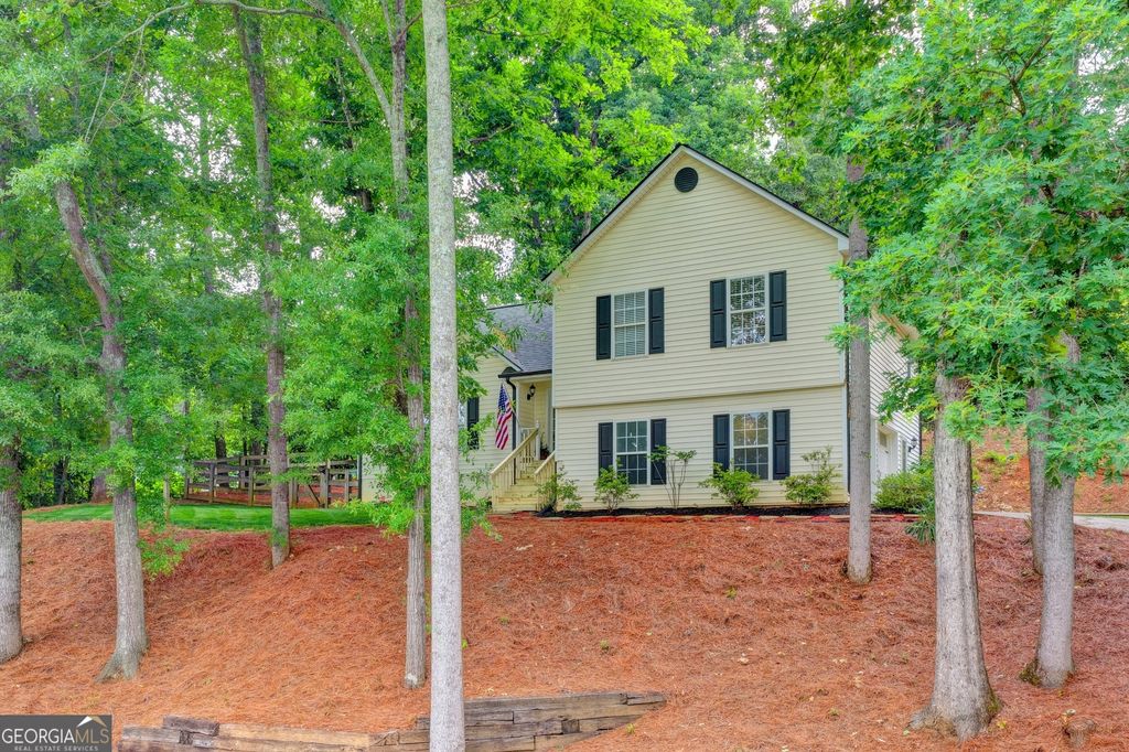 Photo of 95 N Gwinnett Street, Buford, GA 30518 (MLS # 10770847)