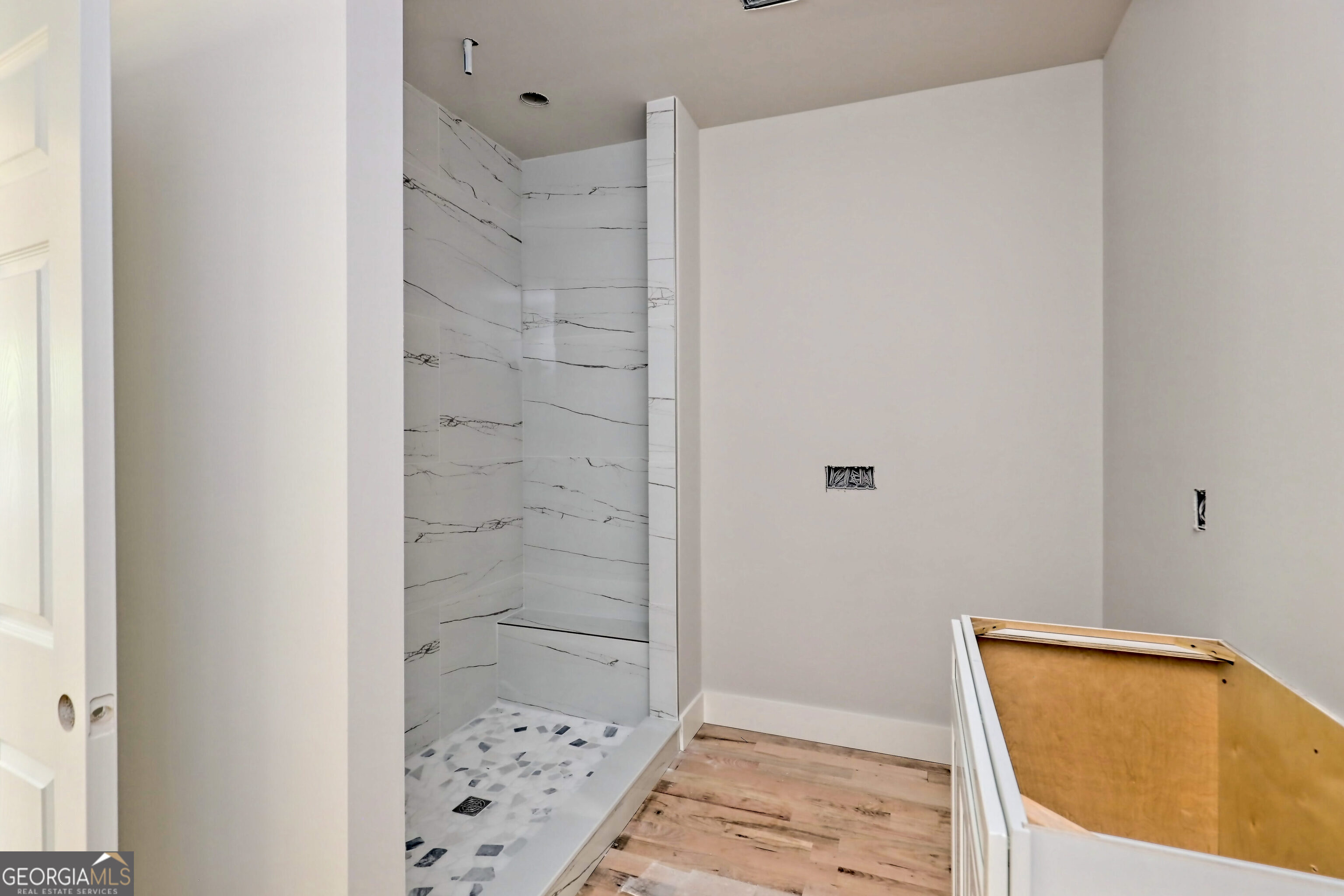 HILLCREST ESTATES - Residential