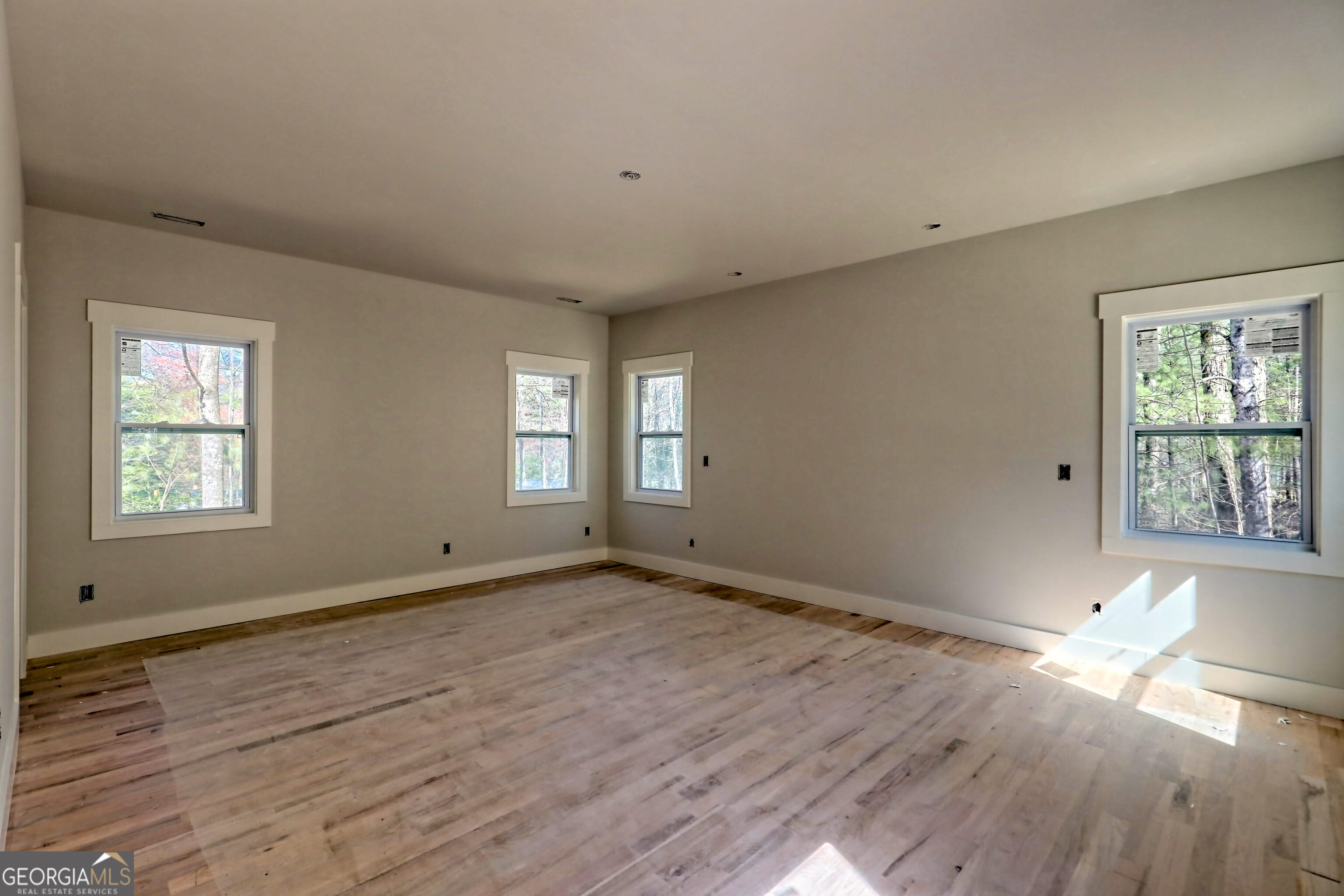 HILLCREST ESTATES - Residential