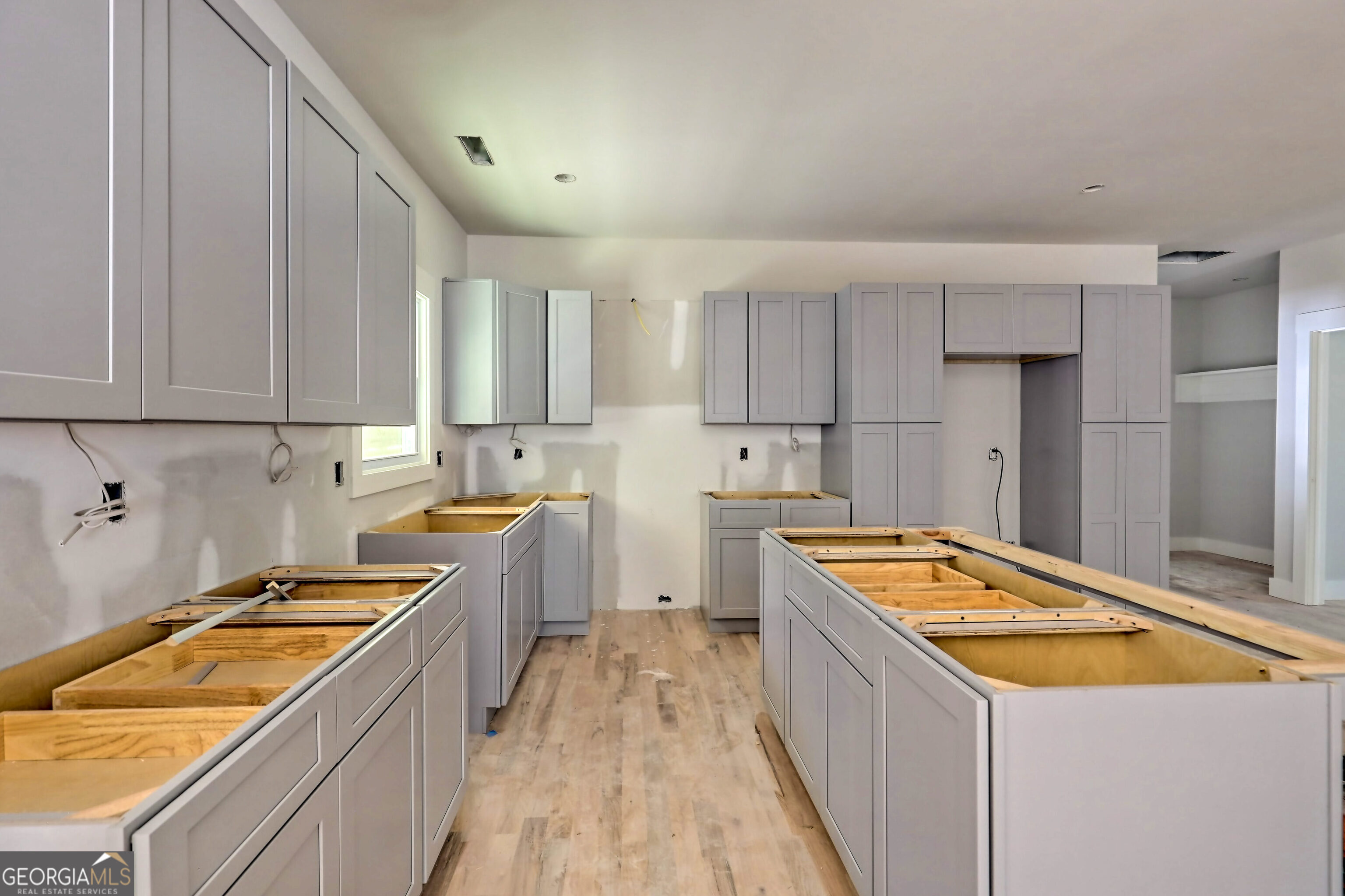 HILLCREST ESTATES - Residential