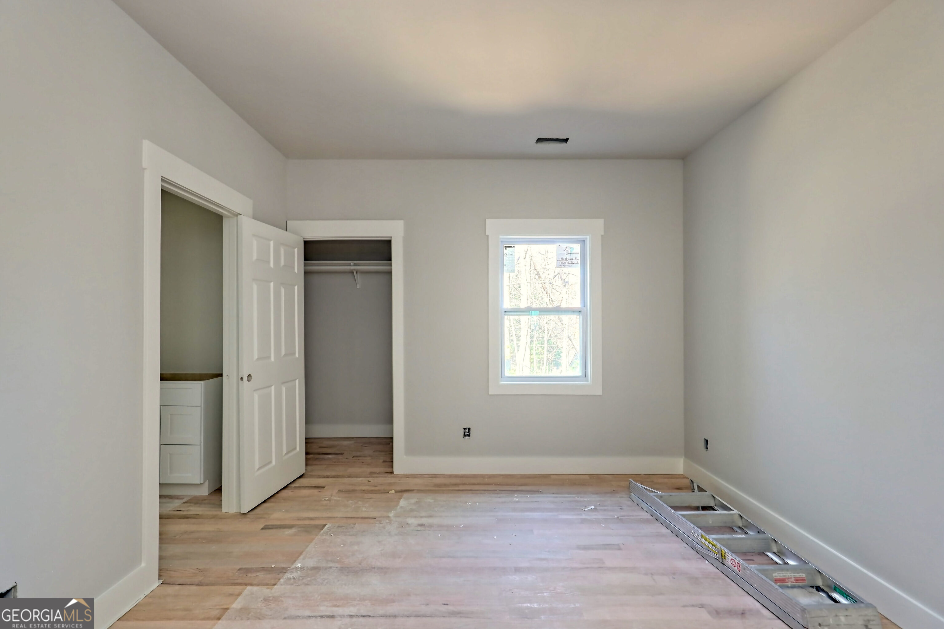 HILLCREST ESTATES - Residential