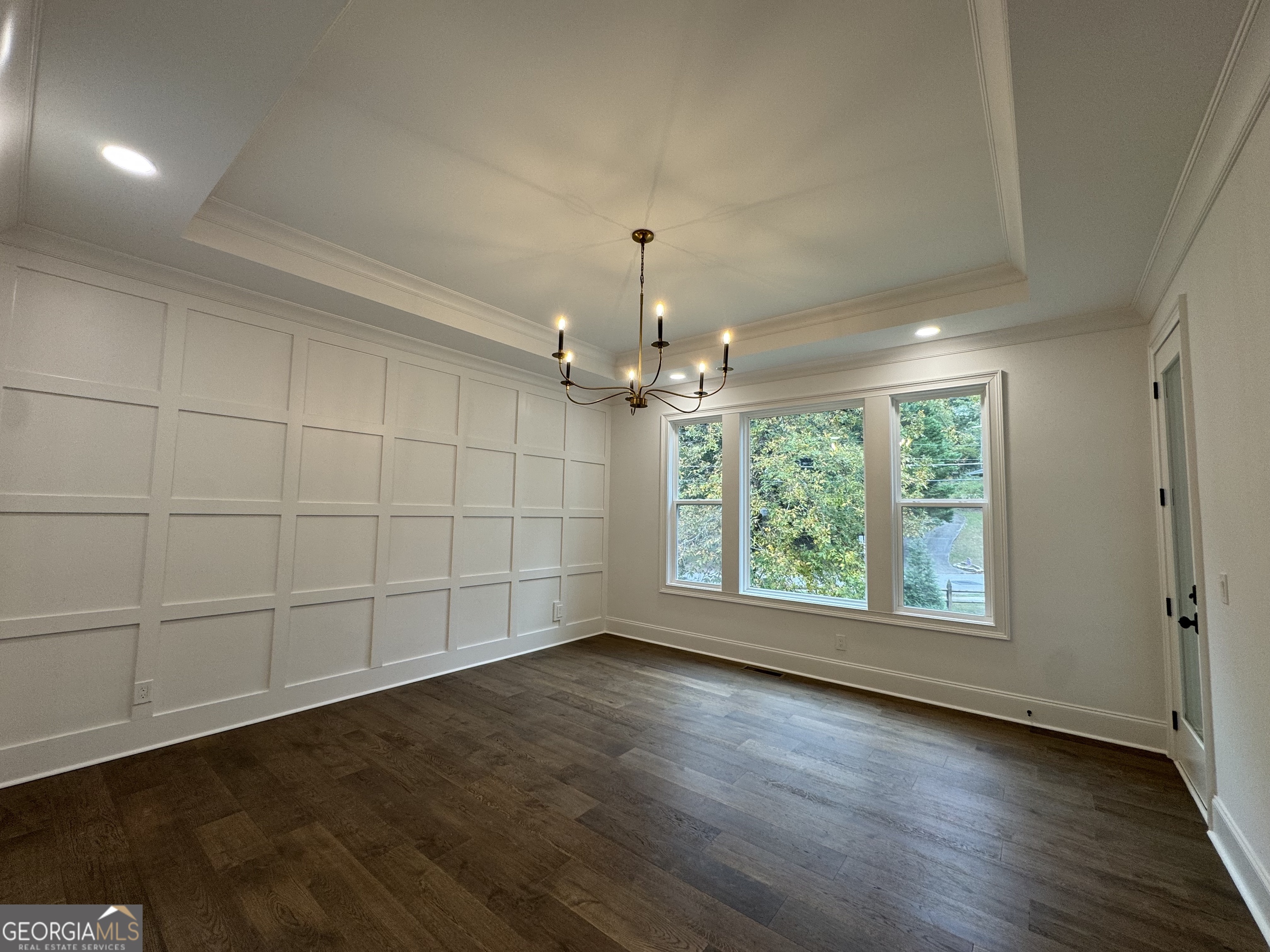 1017 Hartwell XING