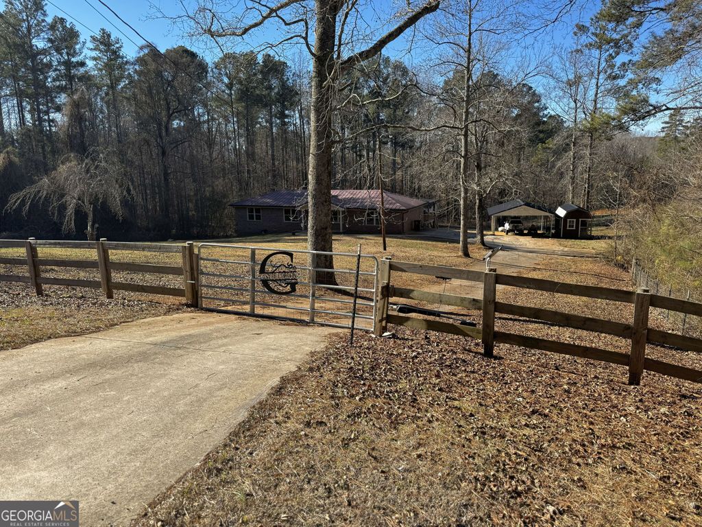 Photo of 2710 Mulberry Rock Road, Dallas, GA 30157 (MLS # 10679407)
