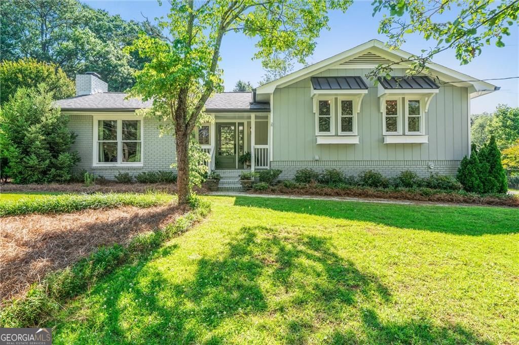 Photo of 611 Highview Drive SE, Smyrna, GA 30082 (MLS # 10768147)