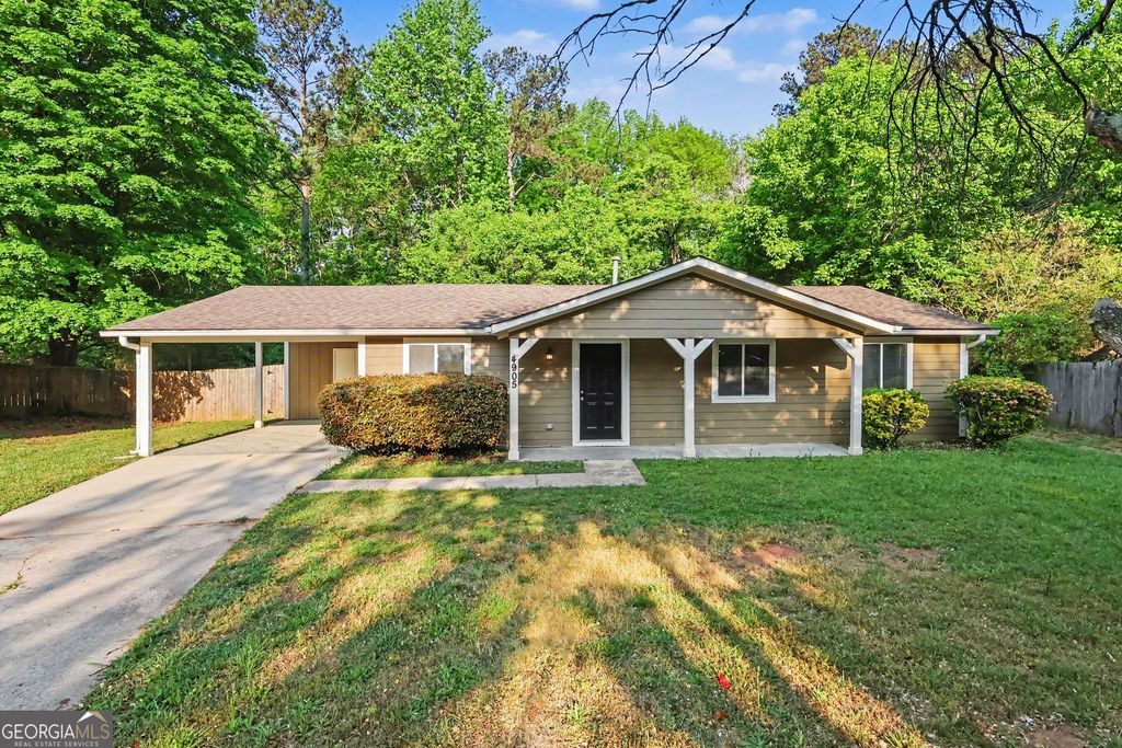 Photo of 4905 Glenside Court, Stone Mountain, GA 30088 (MLS # 10740801)