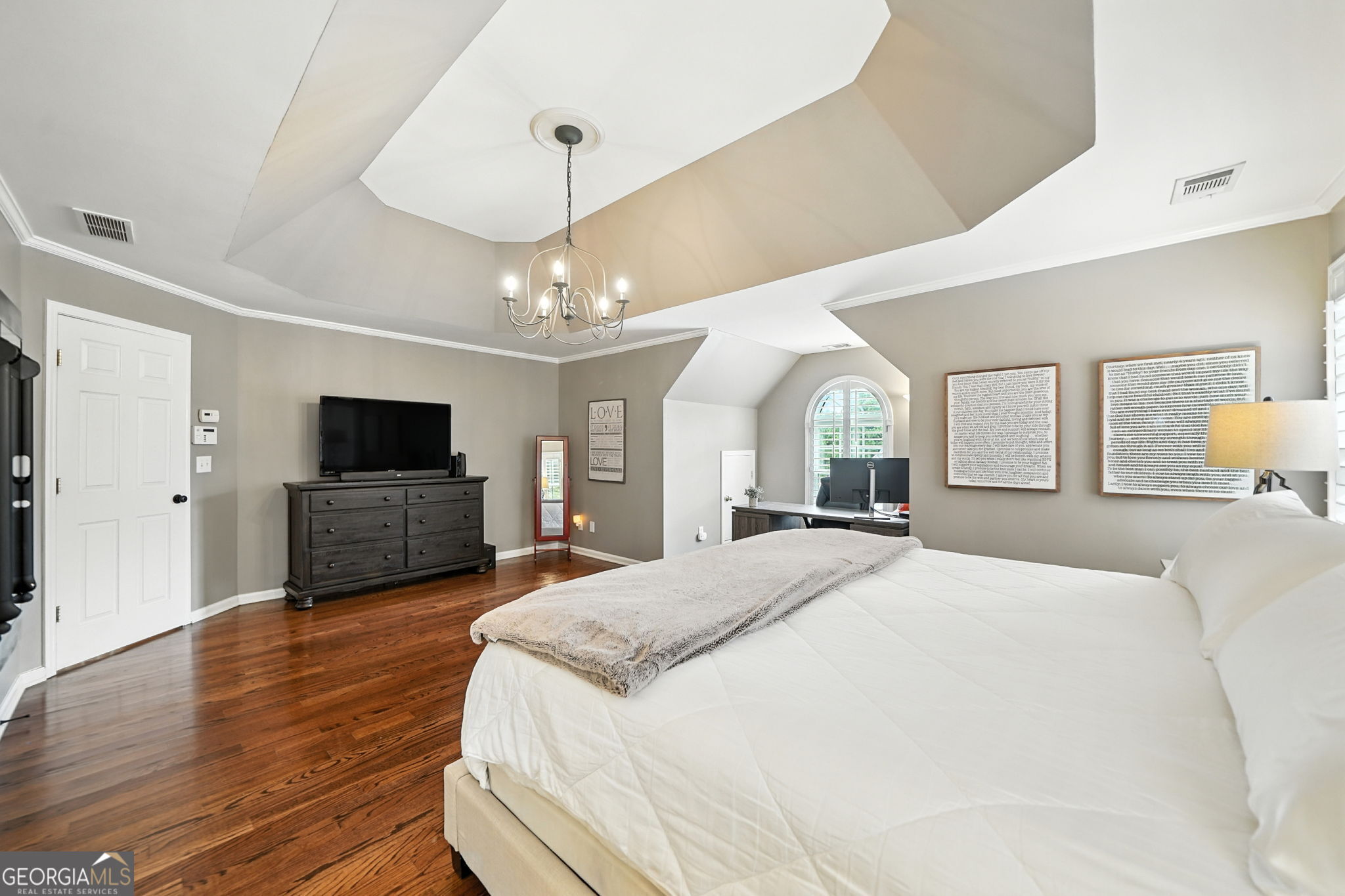 Smyrna, Georgia 30082, United States, 4 Bedrooms Bedrooms, ,3 BathroomsBathrooms,Residential,Pending,203226