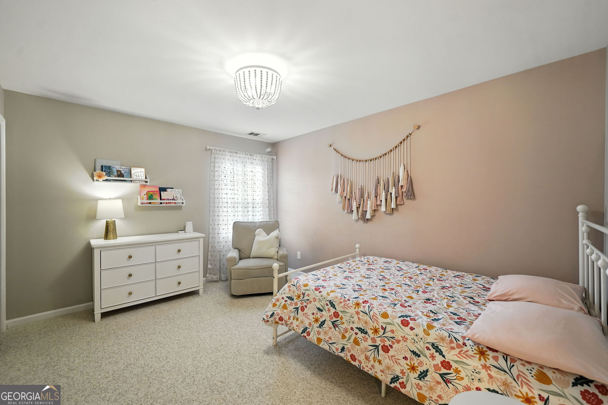 Smyrna, Georgia 30082, United States, 4 Bedrooms Bedrooms, ,3 BathroomsBathrooms,Residential,Pending,203226