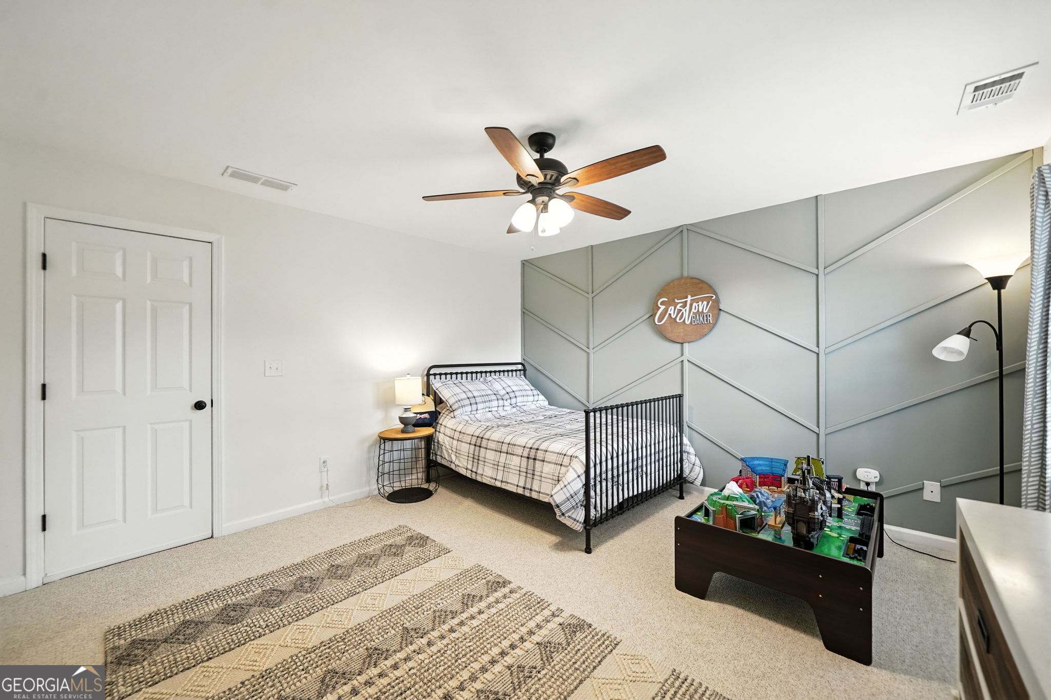 Smyrna, Georgia 30082, United States, 4 Bedrooms Bedrooms, ,3 BathroomsBathrooms,Residential,Pending,203226