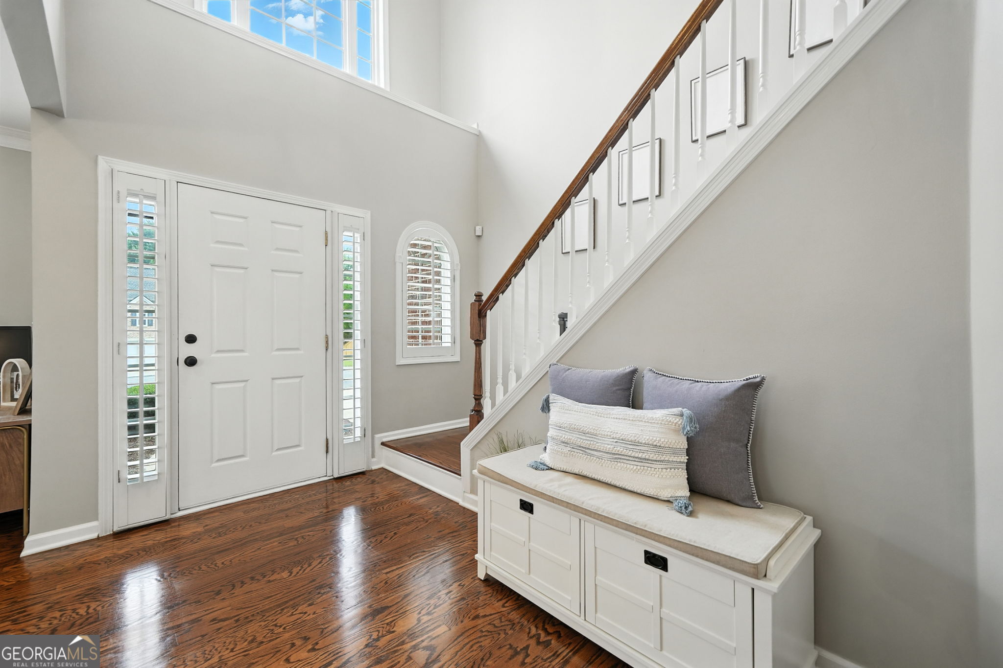 Smyrna, Georgia 30082, United States, 4 Bedrooms Bedrooms, ,3 BathroomsBathrooms,Residential,Pending,203226