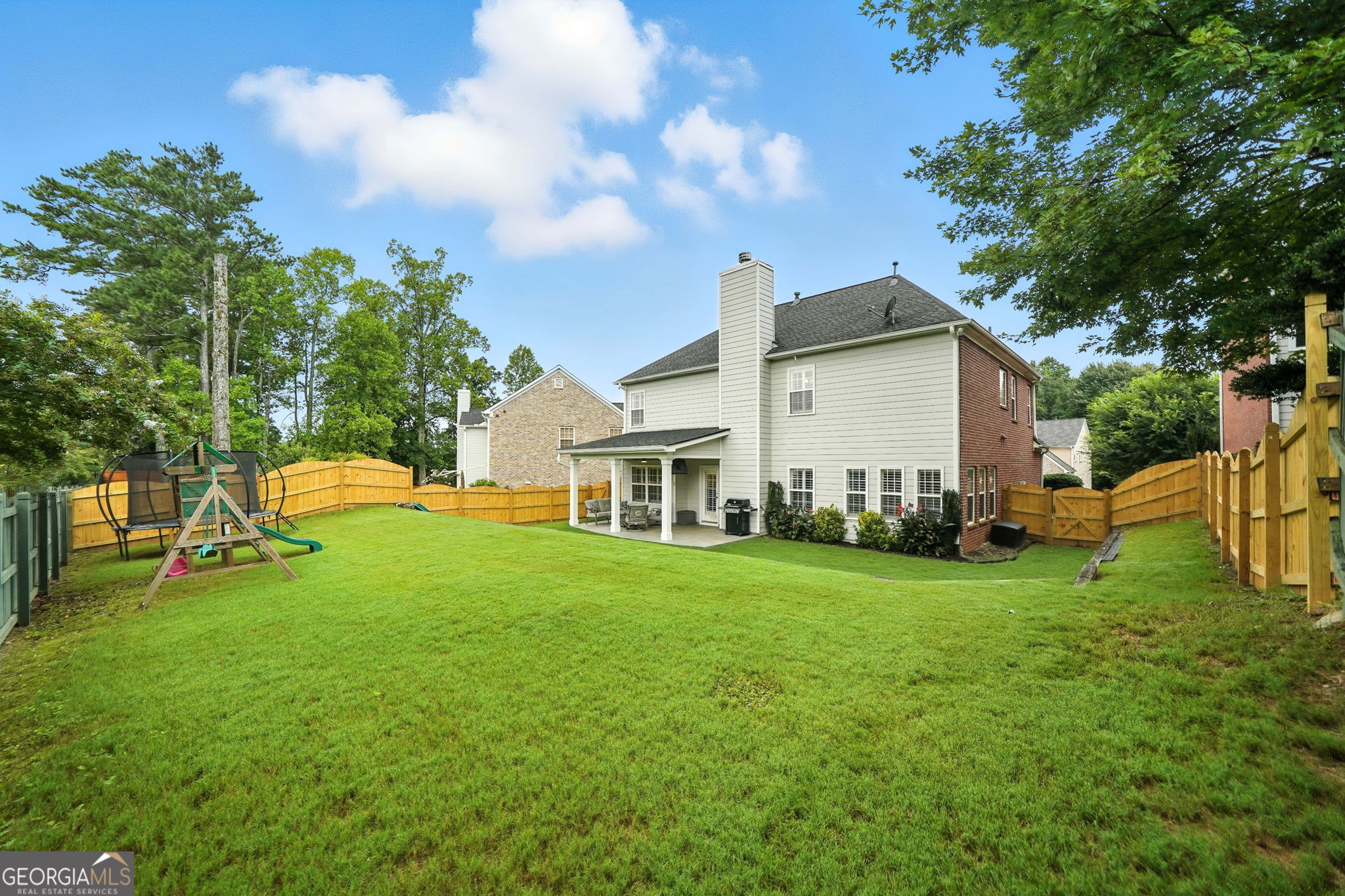 Smyrna, Georgia 30082, United States, 4 Bedrooms Bedrooms, ,3 BathroomsBathrooms,Residential,Pending,203226